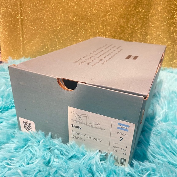 TOMS Black Canvas Denim Sandals - Picture 2 of 7